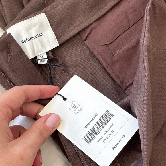 Reformation vida pants in mole - Dark Brown low Rise Trousers - Picture 3 of 3